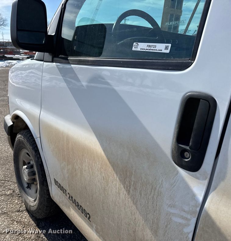 image for item FB0723 2015 Chevrolet Express 2500 van