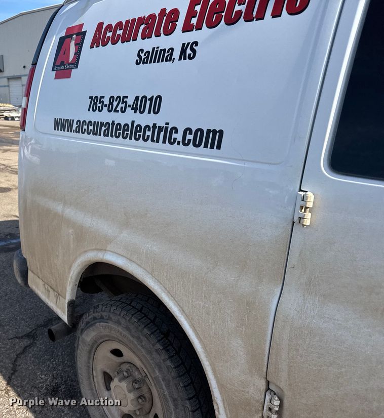 image for item FB0723 2015 Chevrolet Express 2500 van