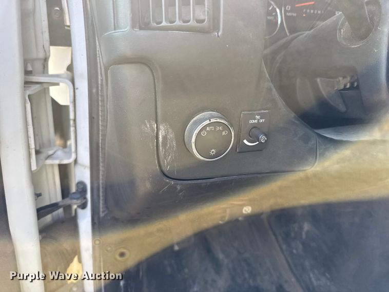 image for item FB0723 2015 Chevrolet Express 2500 van