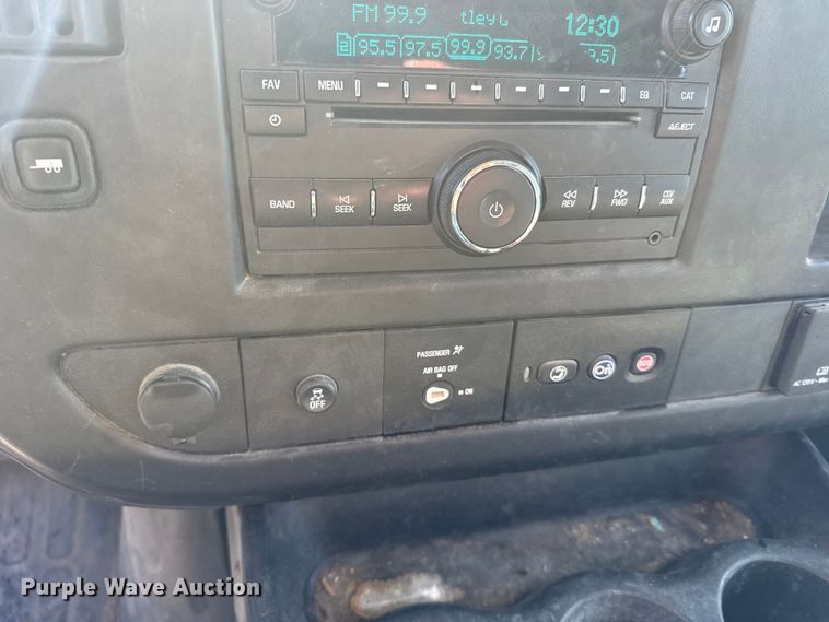 image for item FB0723 2015 Chevrolet Express 2500 van