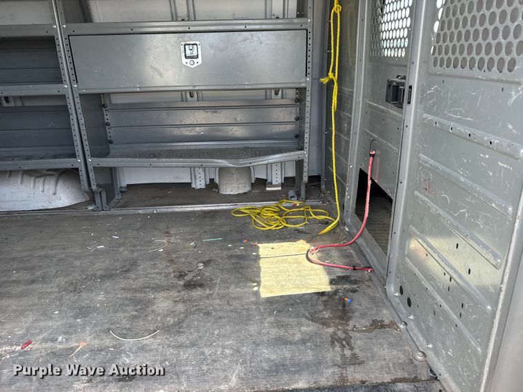 image for item FB0723 2015 Chevrolet Express 2500 van