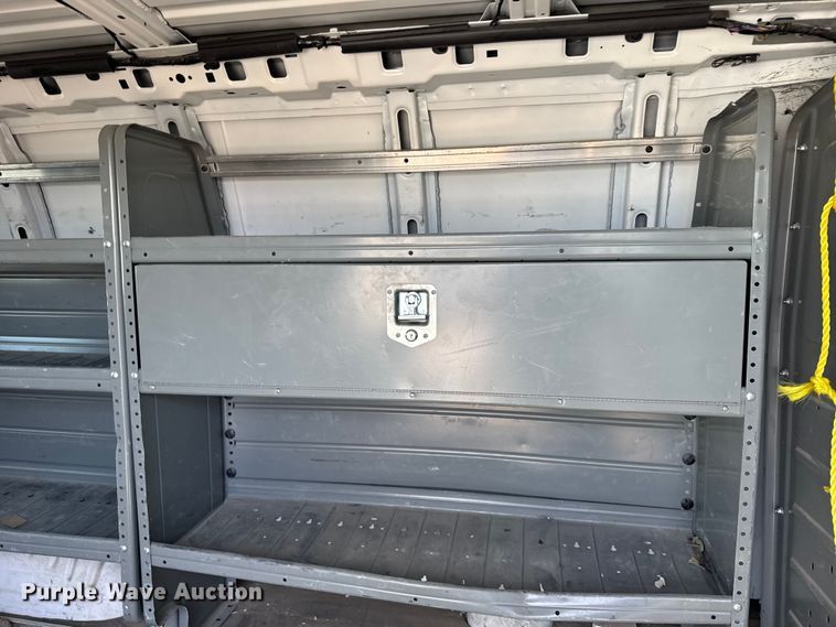 image for item FB0723 2015 Chevrolet Express 2500 van