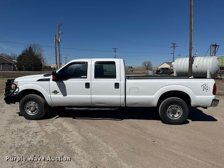 image for item FB0959 2011 Ford F250 Super Duty Crew Cab pickup truck