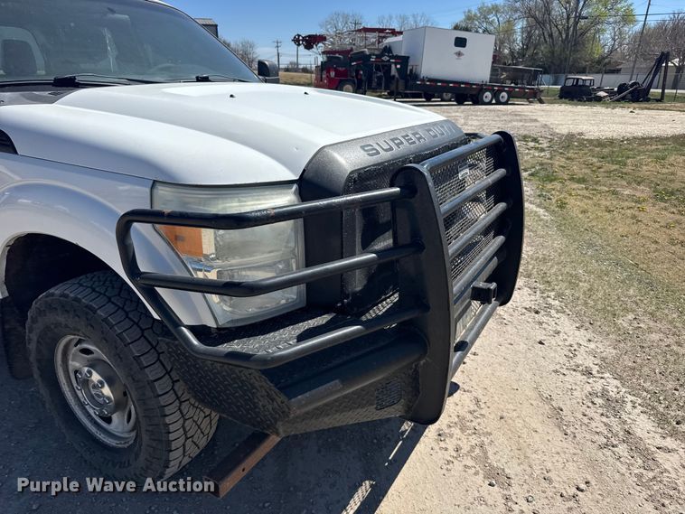 image for item FB0959 2011 Ford F250 Super Duty Crew Cab pickup truck