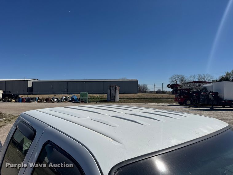 image for item FB0959 2011 Ford F250 Super Duty Crew Cab pickup truck