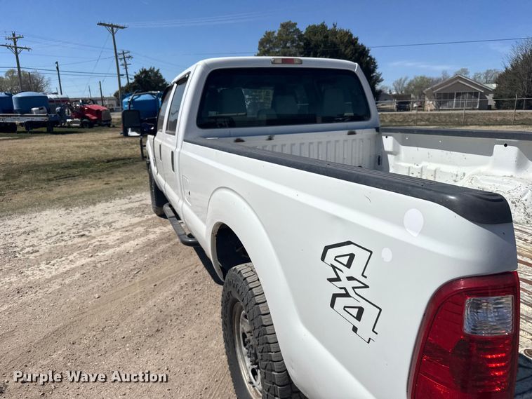 image for item FB0959 2011 Ford F250 Super Duty Crew Cab pickup truck