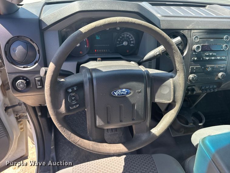 image for item FB0959 2011 Ford F250 Super Duty Crew Cab pickup truck