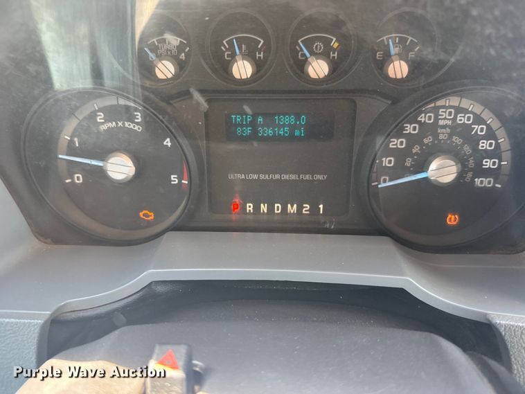 image for item FB0959 2011 Ford F250 Super Duty Crew Cab pickup truck