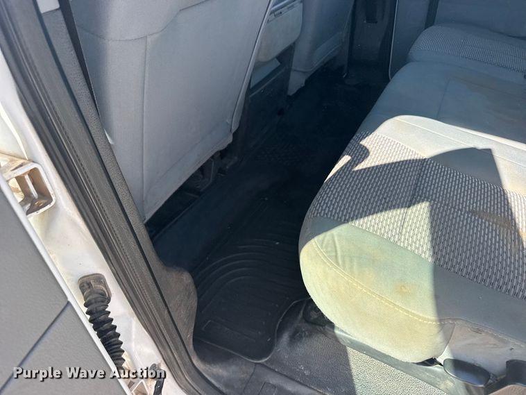 image for item FB0959 2011 Ford F250 Super Duty Crew Cab pickup truck