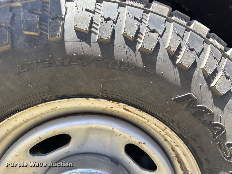 image for item FB0959 2011 Ford F250 Super Duty Crew Cab pickup truck