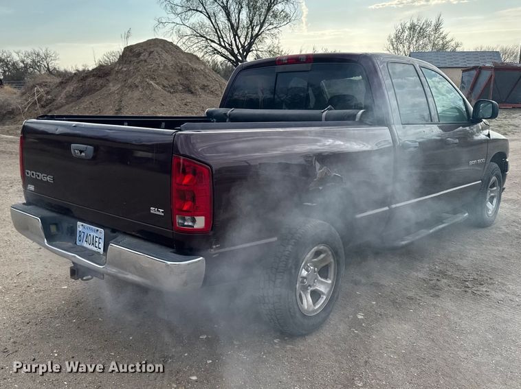 image for item FB0963 2004 Dodge Ram 1500 Ext. Cab pickup truck