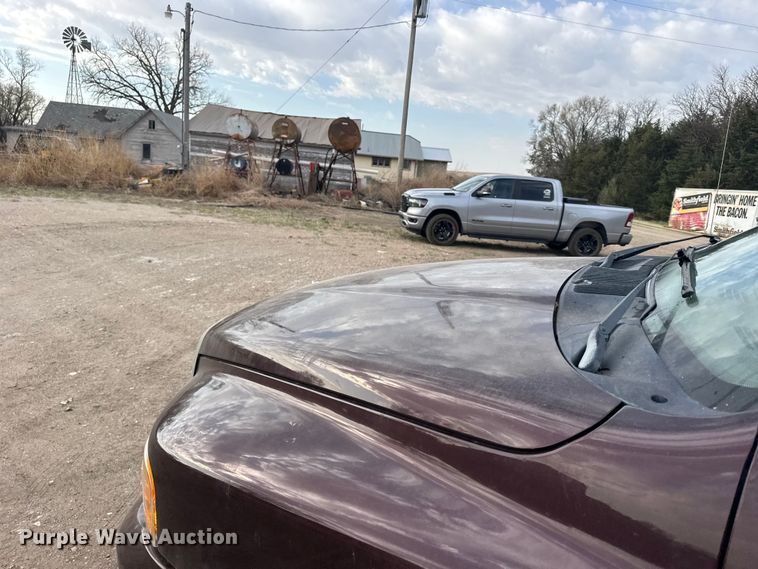 image for item FB0963 2004 Dodge Ram 1500 Ext. Cab pickup truck