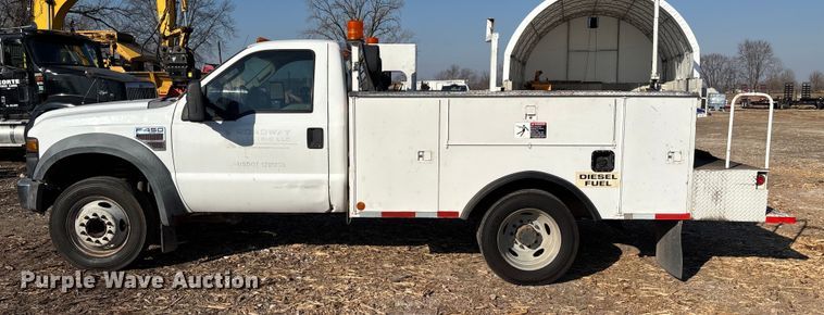 image for item FB3002 2008 Ford F450 Super Duty utility / service truck