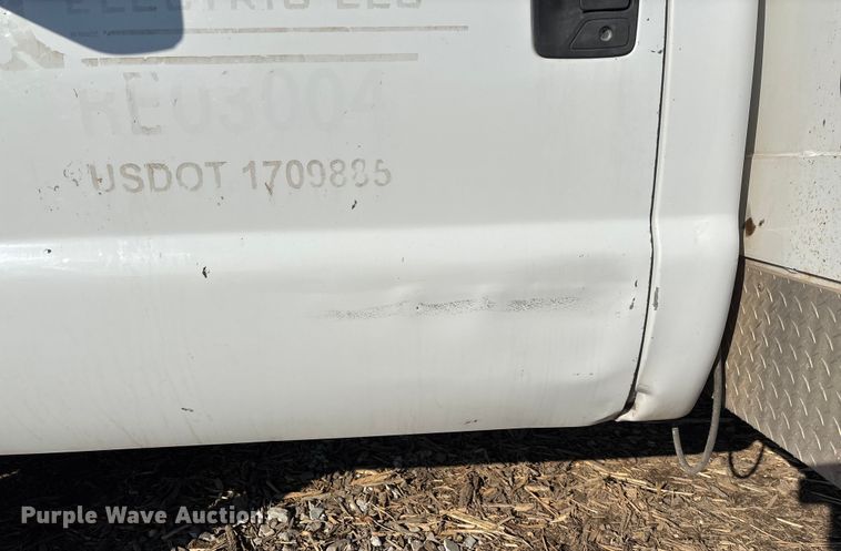 image for item FB3002 2008 Ford F450 Super Duty utility / service truck
