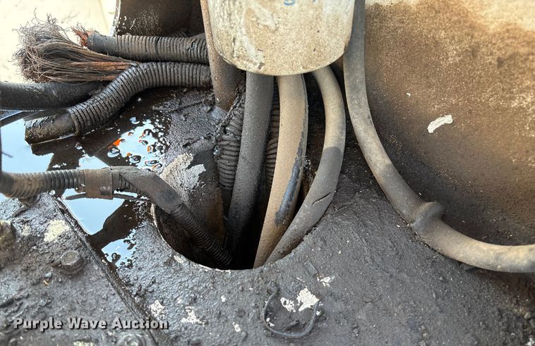 image for item FB3002 2008 Ford F450 Super Duty utility / service truck