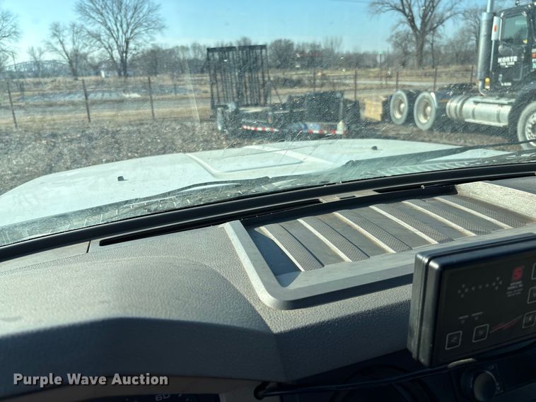 image for item FB3002 2008 Ford F450 Super Duty utility / service truck