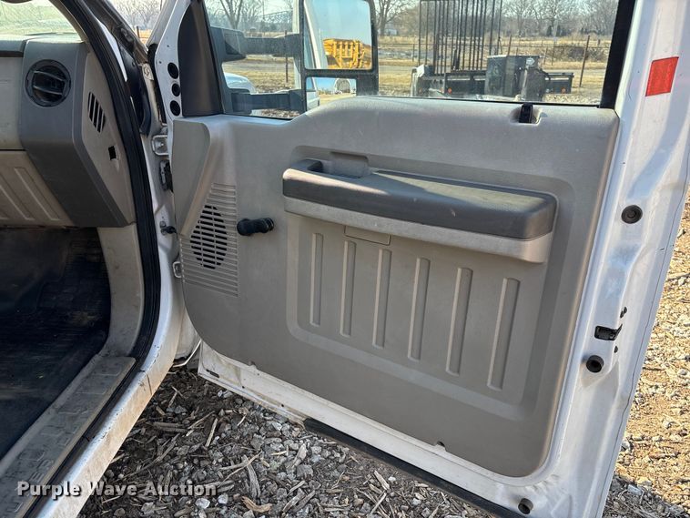 image for item FB3002 2008 Ford F450 Super Duty utility / service truck