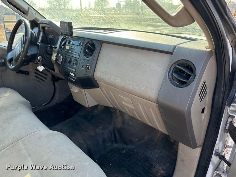 image for item FB3002 2008 Ford F450 Super Duty utility / service truck