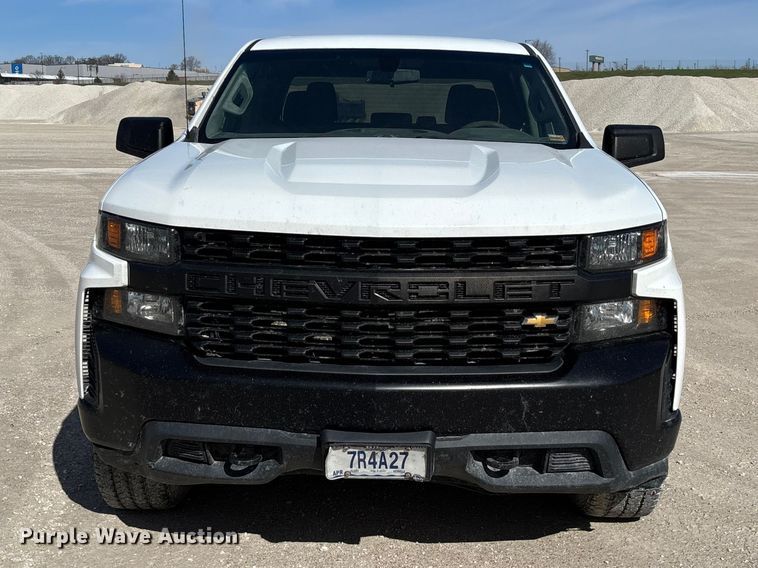 image for item FB3222 2019 Chevrolet Silverado 1500 Crew Cab pickup truck