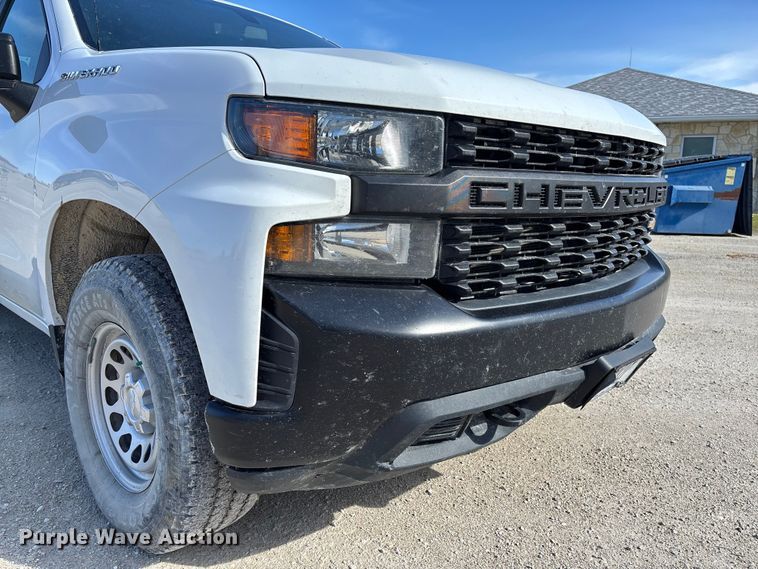 image for item FB3222 2019 Chevrolet Silverado 1500 Crew Cab pickup truck