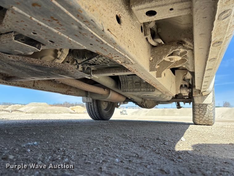 image for item FB3222 2019 Chevrolet Silverado 1500 Crew Cab pickup truck