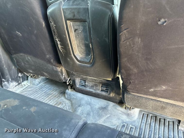 image for item FB3222 2019 Chevrolet Silverado 1500 Crew Cab pickup truck