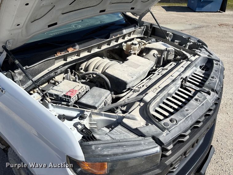 image for item FB3222 2019 Chevrolet Silverado 1500 Crew Cab pickup truck