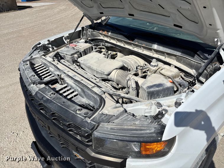 image for item FB3222 2019 Chevrolet Silverado 1500 Crew Cab pickup truck