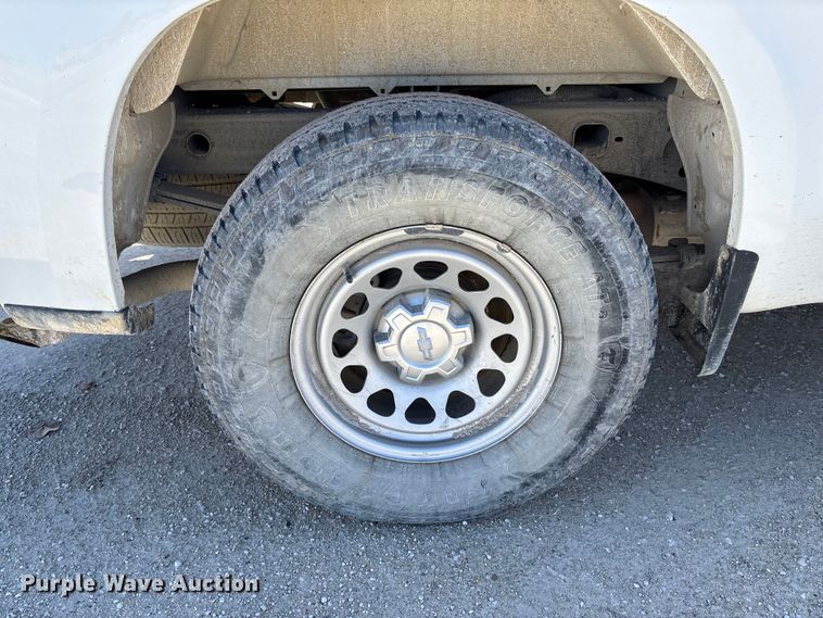 image for item FB3222 2019 Chevrolet Silverado 1500 Crew Cab pickup truck