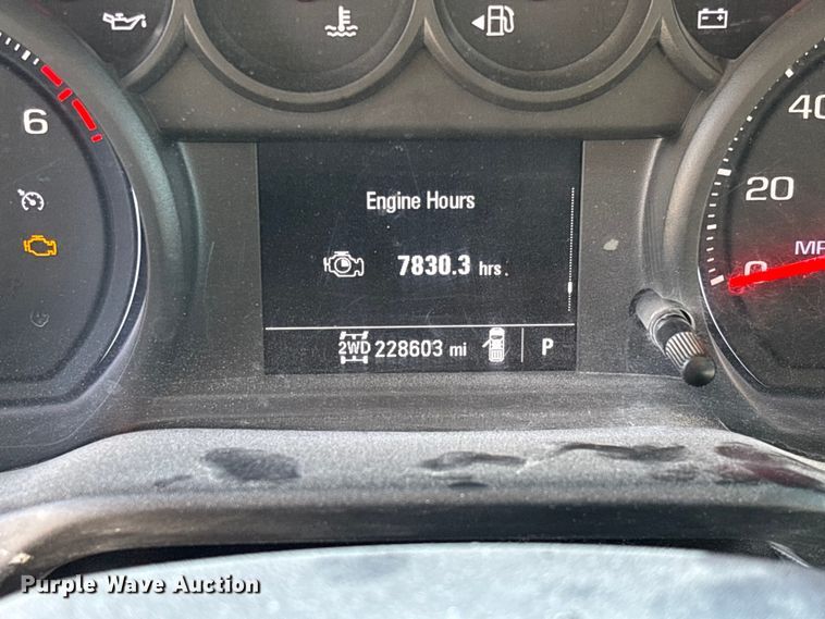 image for item FB3222 2019 Chevrolet Silverado 1500 Crew Cab pickup truck