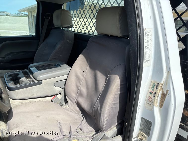 image for item FB3223 2016 Chevrolet Silverado 3500HD flatbed pickup truck