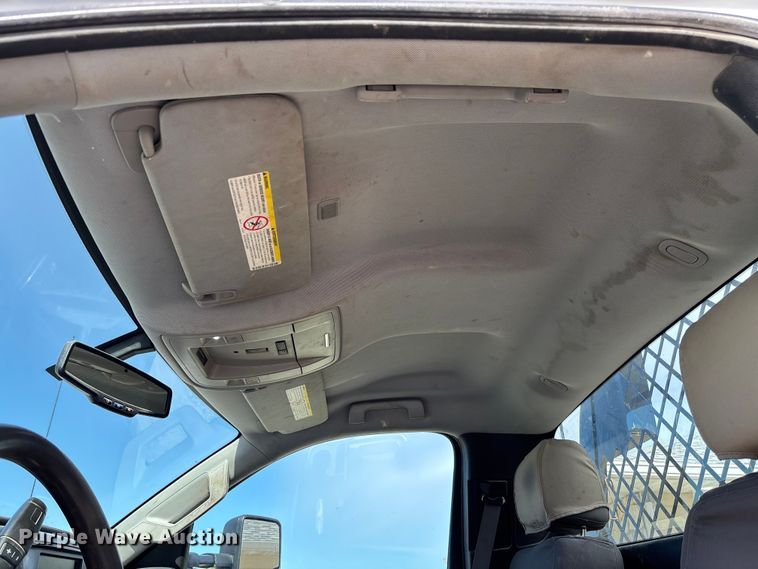 image for item FB3223 2016 Chevrolet Silverado 3500HD flatbed pickup truck