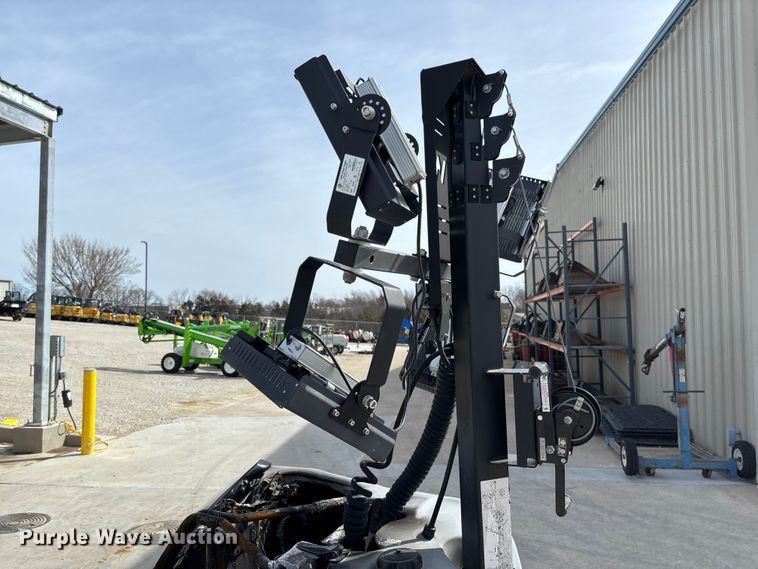 image for item FB3237 2022 Wacker Neuson LTV4 light plant