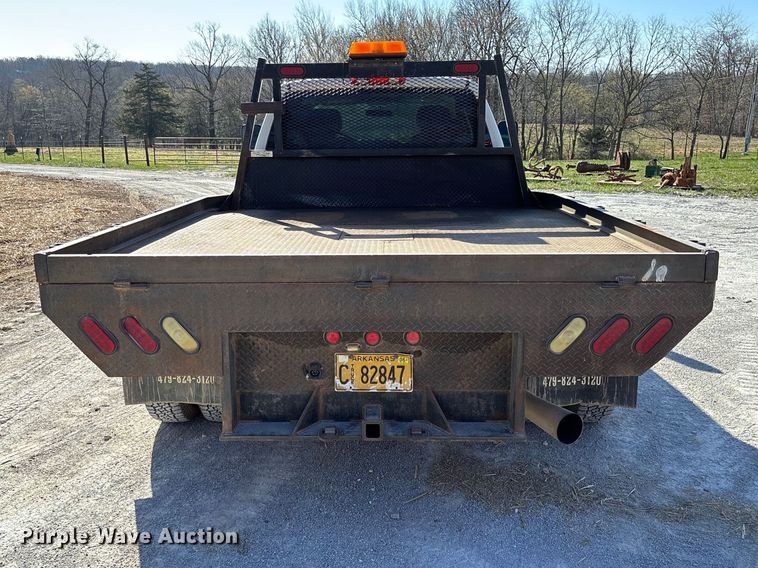 image for item FB3288 2013 Chevrolet Silverado 3500HD Ext. Cab flatbed pickup truck