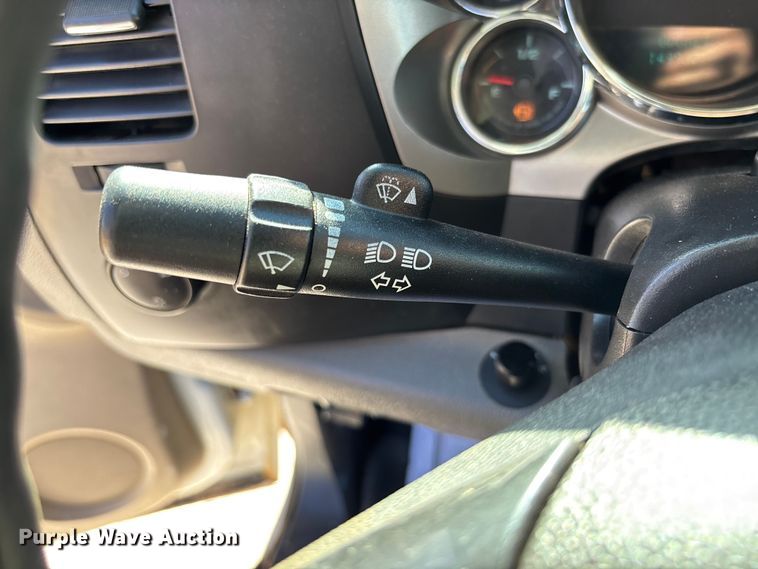 image for item FB3288 2013 Chevrolet Silverado 3500HD Ext. Cab flatbed pickup truck