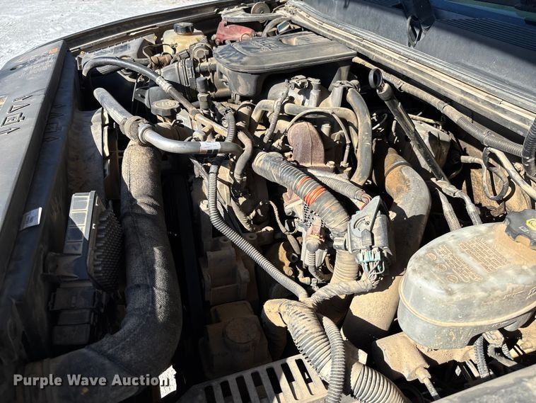 image for item FB3288 2013 Chevrolet Silverado 3500HD Ext. Cab flatbed pickup truck