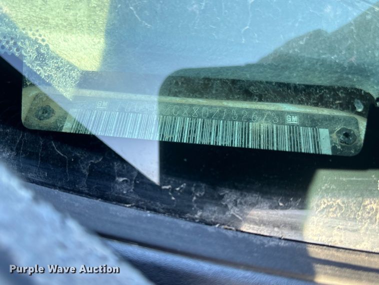 image for item FB3288 2013 Chevrolet Silverado 3500HD Ext. Cab flatbed pickup truck