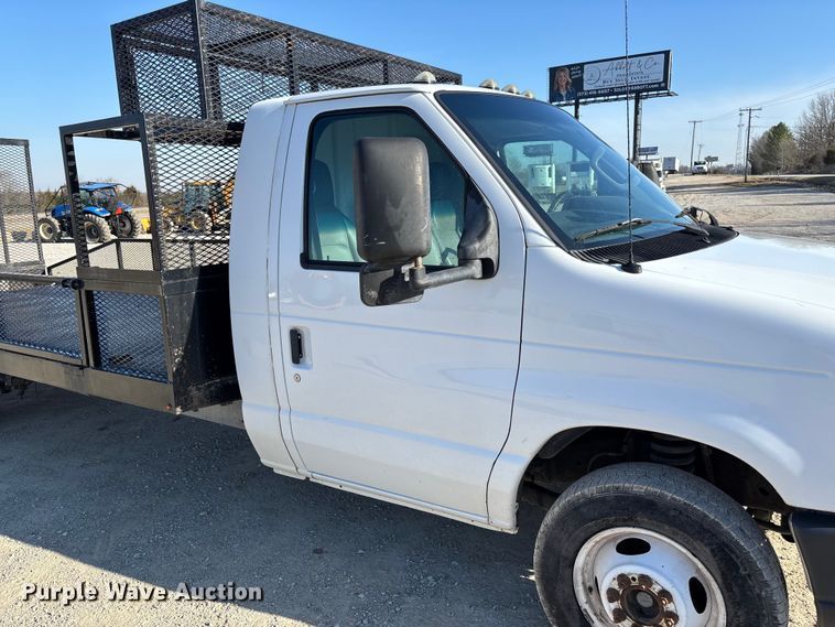 image for item FB3297 2011 Ford E450 flatbed van