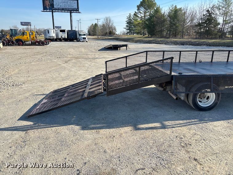 image for item FB3297 2011 Ford E450 flatbed van