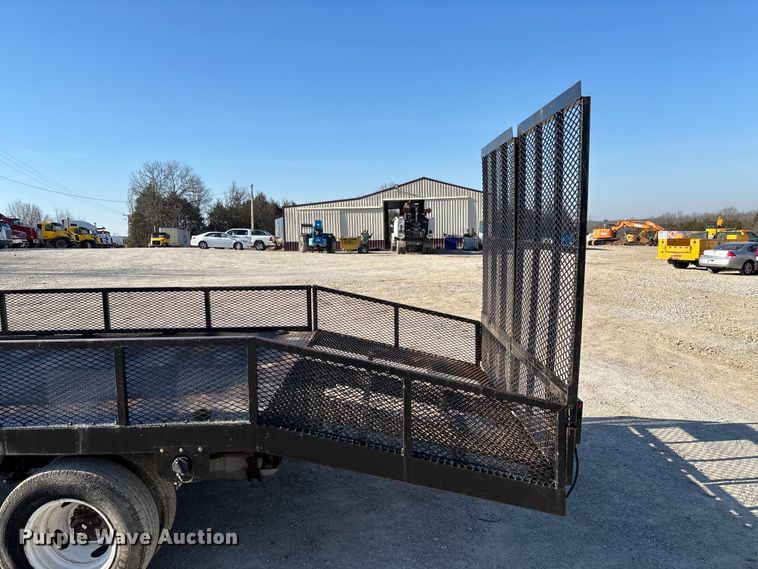 image for item FB3297 2011 Ford E450 flatbed van