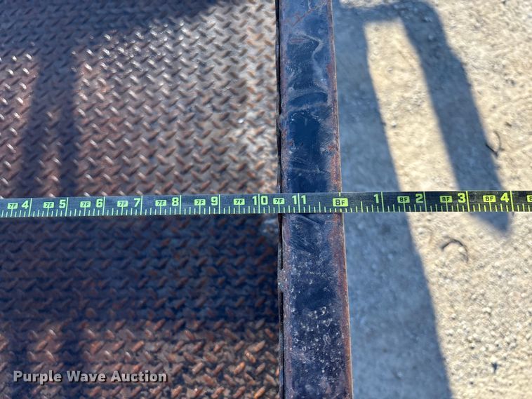 image for item FB3297 2011 Ford E450 flatbed van