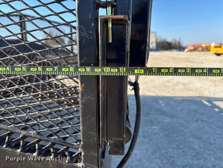 image for item FB3297 2011 Ford E450 flatbed van