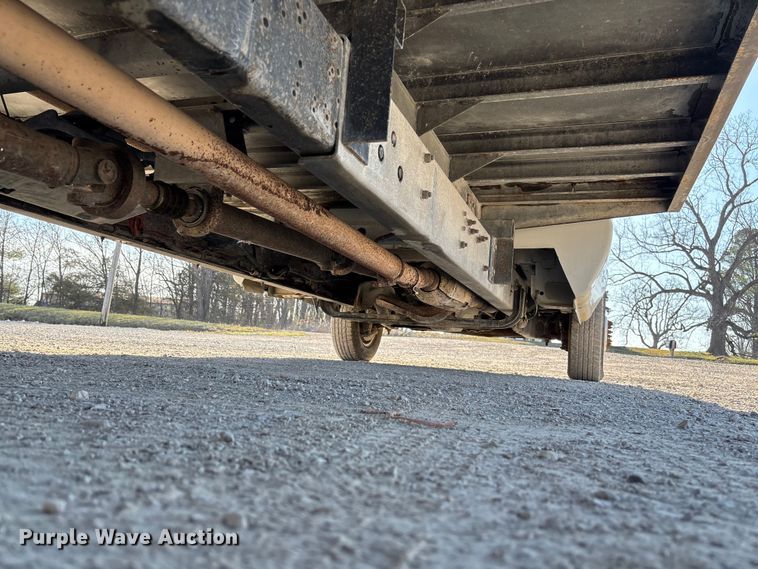 image for item FB3297 2011 Ford E450 flatbed van