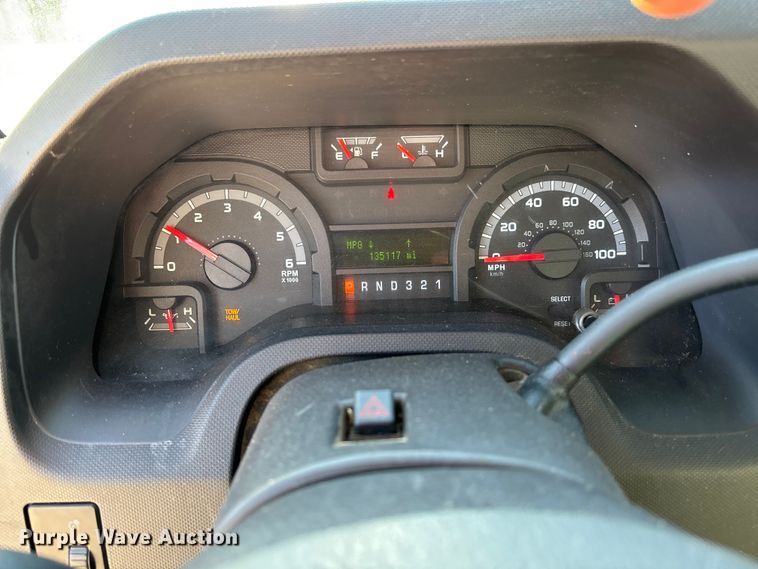 image for item FB3297 2011 Ford E450 flatbed van