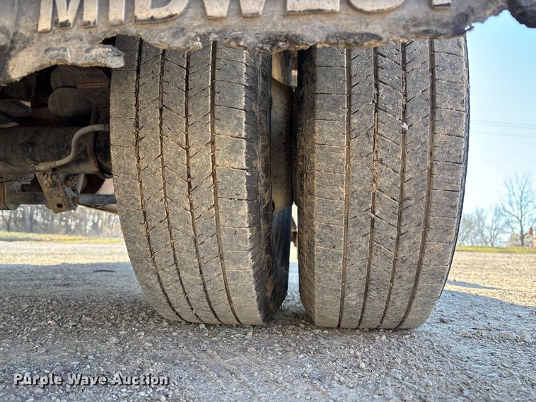 image for item FB3297 2011 Ford E450 flatbed van