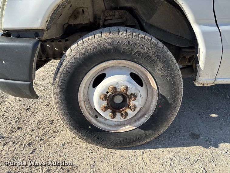 image for item FB3297 2011 Ford E450 flatbed van