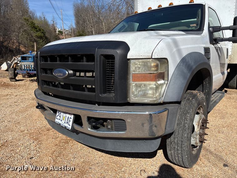 image for item FB3321 2009 Ford F550 box truck
