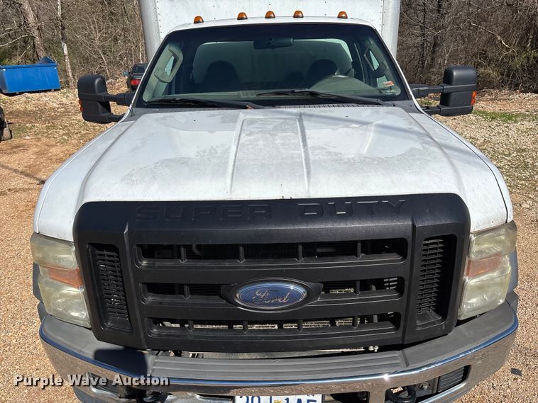 image for item FB3321 2009 Ford F550 box truck