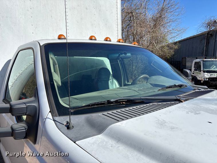 image for item FB3321 2009 Ford F550 box truck