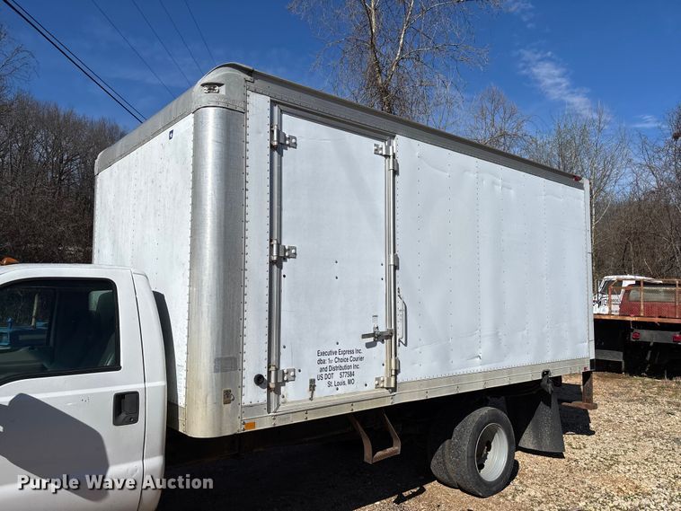 image for item FB3321 2009 Ford F550 box truck